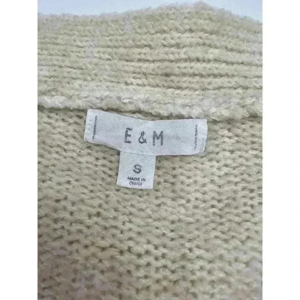E&M Women's Size S Cream Cropped Cardigan
